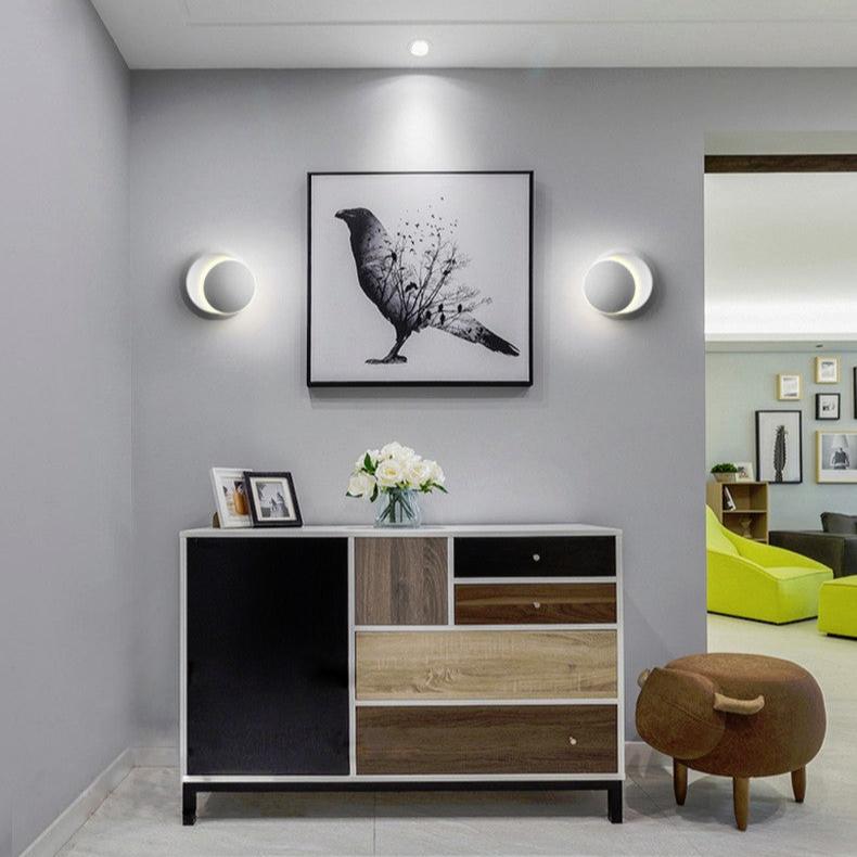 Eclipse360™ Wall Light