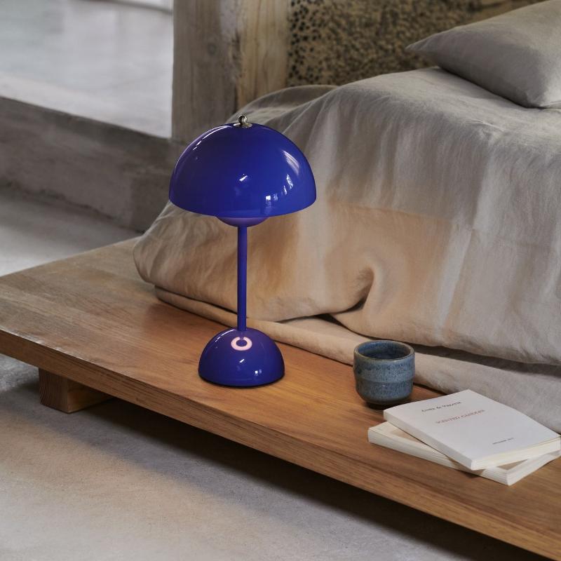 LumiBloom™ Portable Flowerpot Table Lamp Cobalt Blue