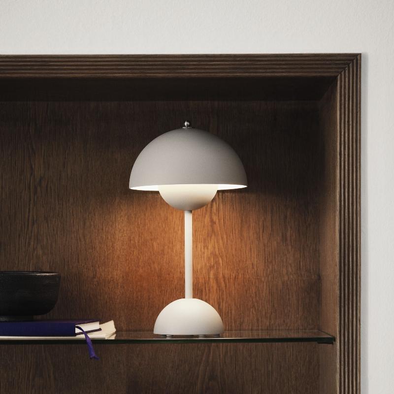 LumiBloom™ Portable Flowerpot Table Lamp