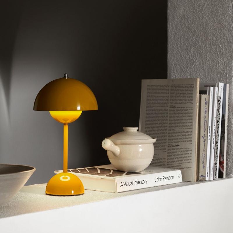 LumiBloom™ Portable Flowerpot Table Lamp