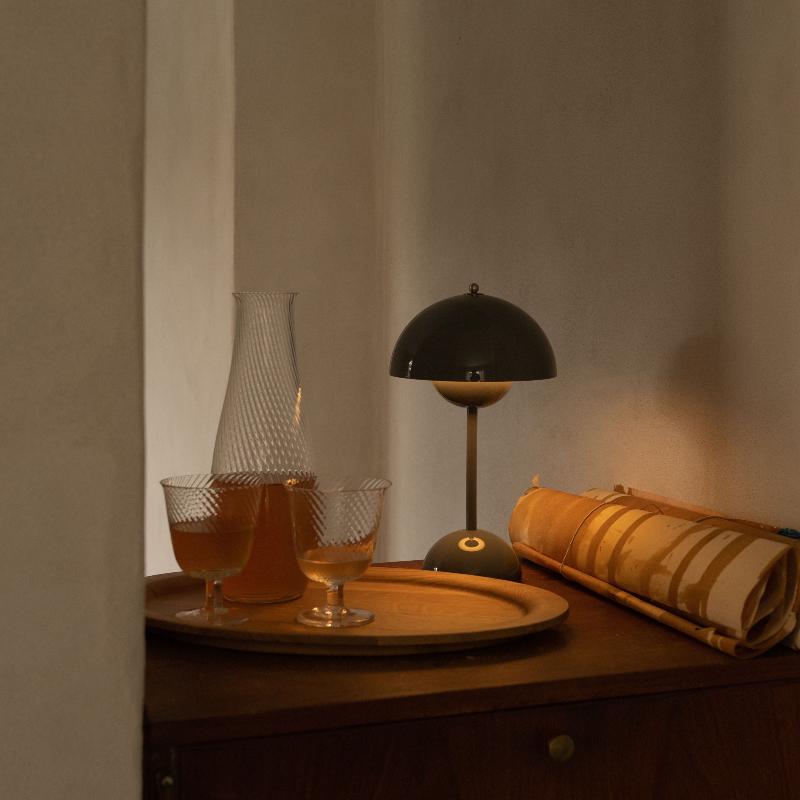 LumiBloom™ Portable Flowerpot Table Lamp