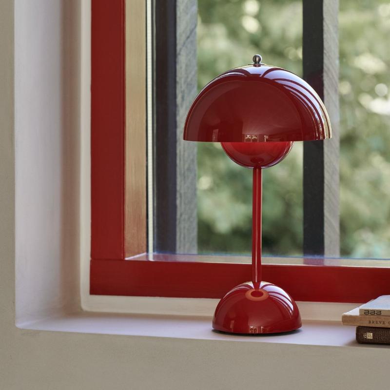 LumiBloom™ Portable Flowerpot Table Lamp Vermilion Red