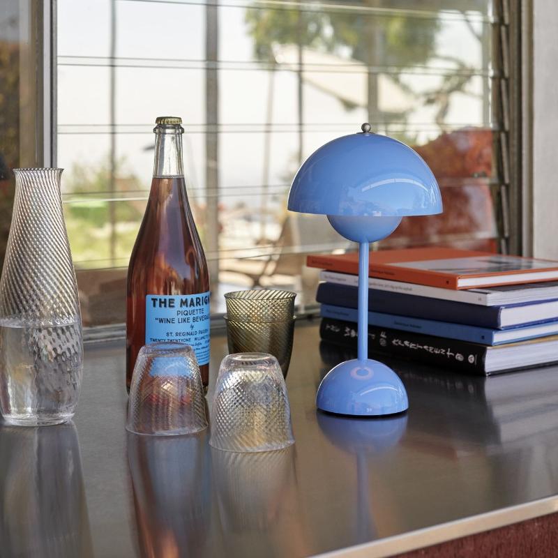 LumiBloom™ Portable Flowerpot Table Lamp Swim Blue