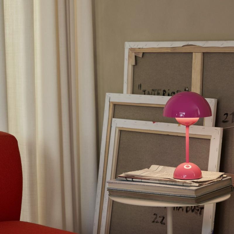 LumiBloom™ Portable Flowerpot Table Lamp