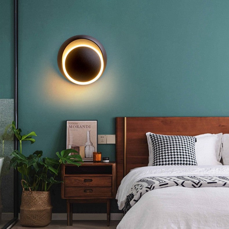 Eclipse360™ Wall Light