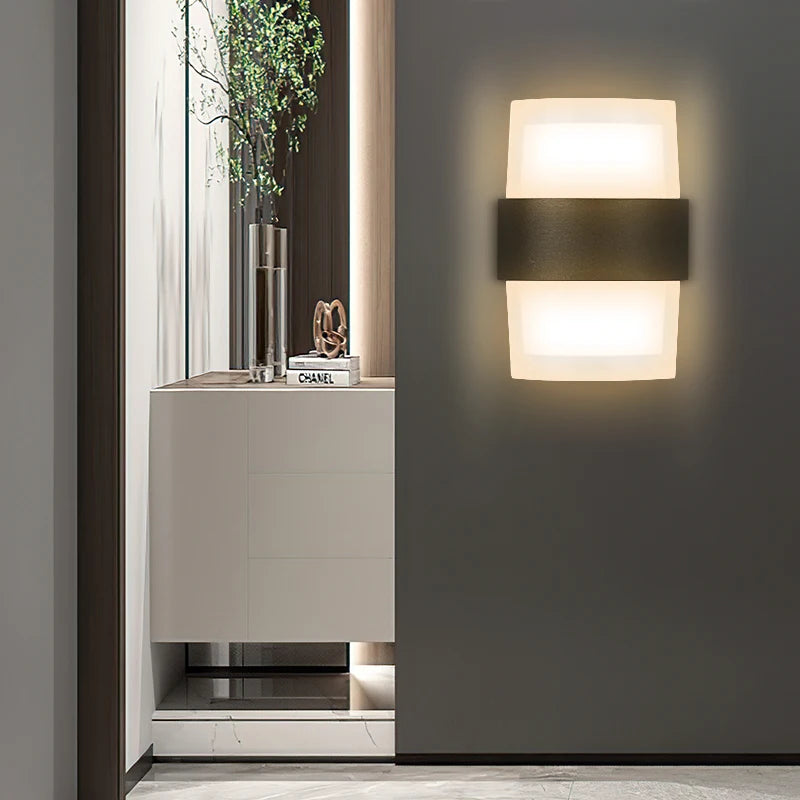 EcoBox Glow™ Outdoor Wall Lamp
