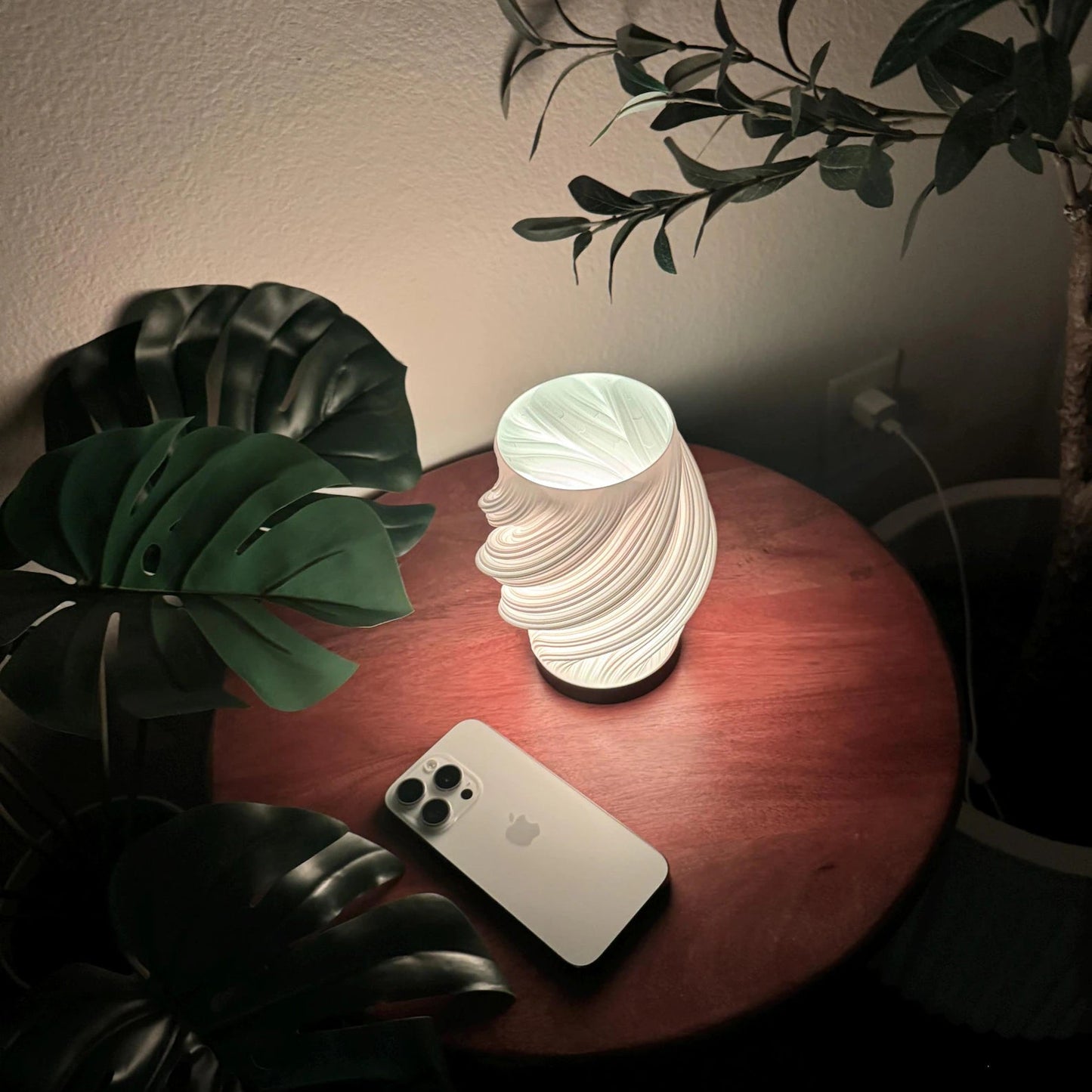 IllumiWave™ - LED Table Lamp