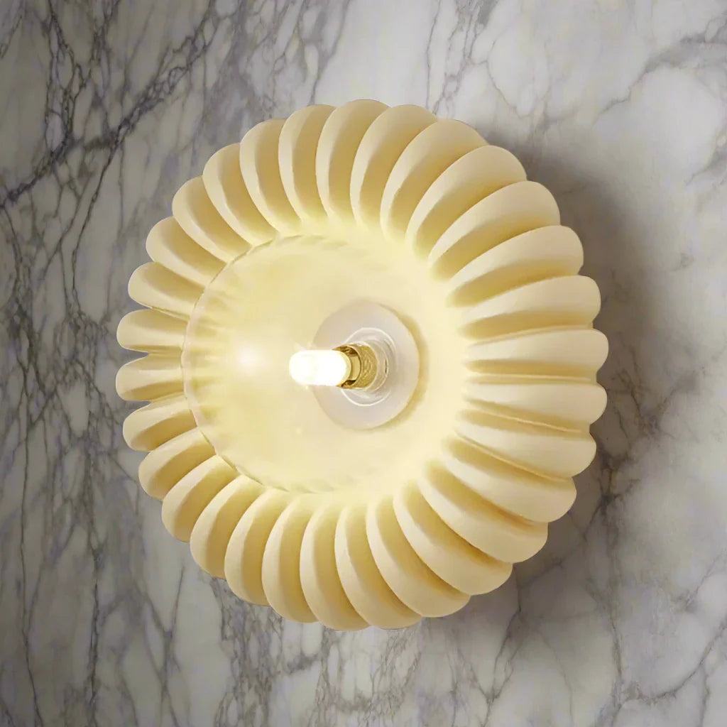 Creamy Blossom™ Wall Light Clear