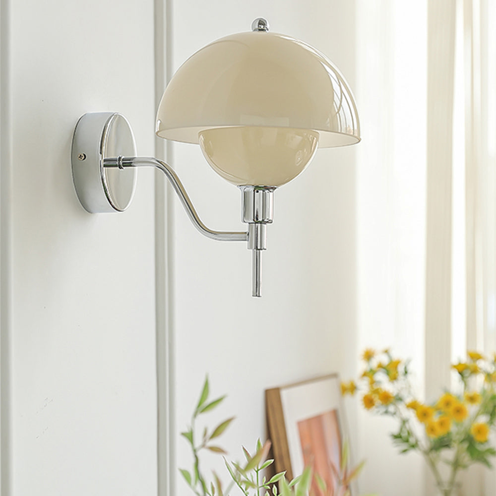 Creamy Cap™ Wall Lamp White Chrome