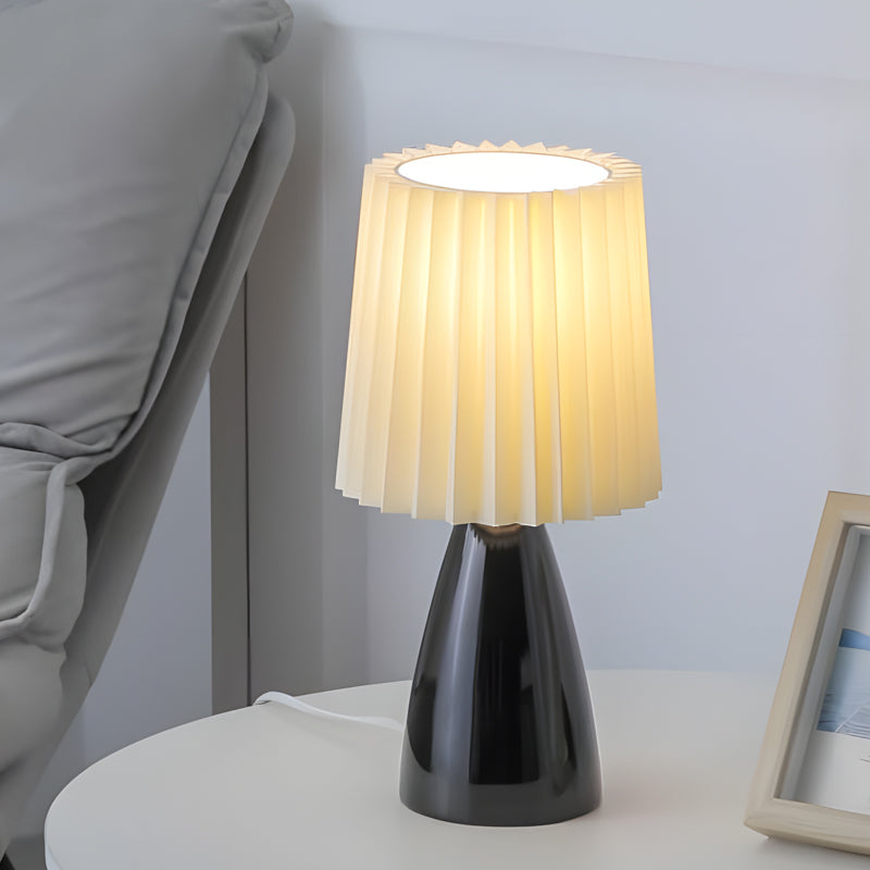 Dusk Delight™ Table Lamp Black