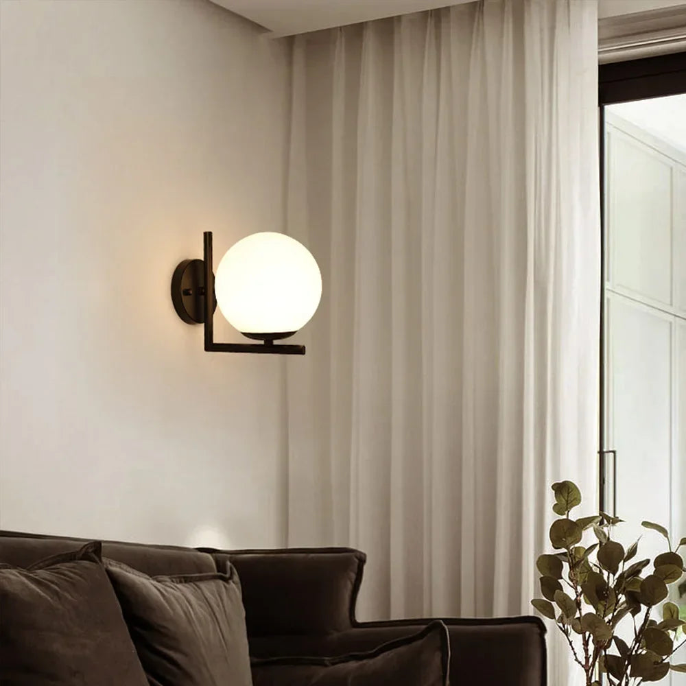 HelioGlow™ Wall Lamp