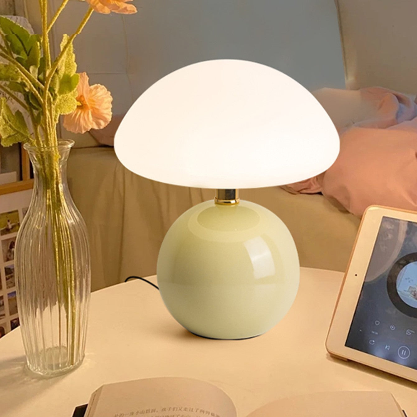 Capsillum Glow™ Table Lamp