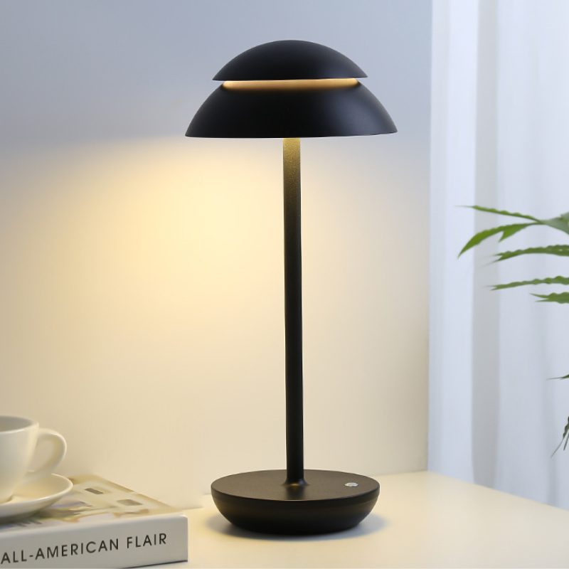 PowerLuxe™ Rechargeable Lamp Black