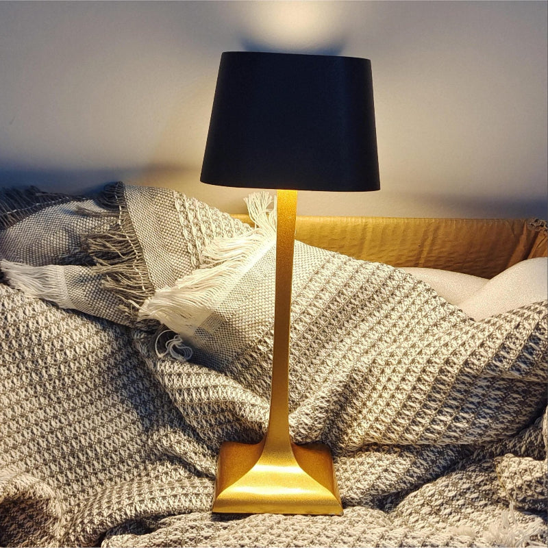 GoldAura Wireless™ Desk Lamp