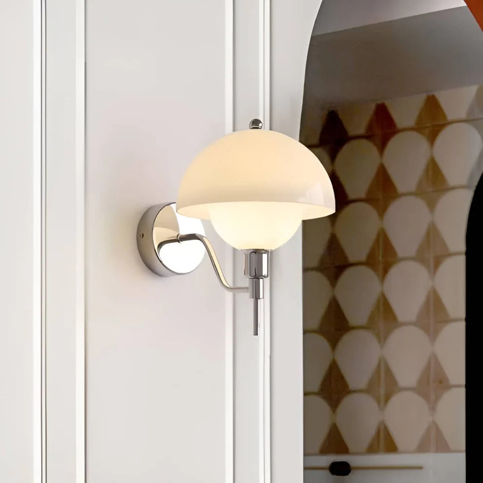 Creamy Cap™ Wall Lamp