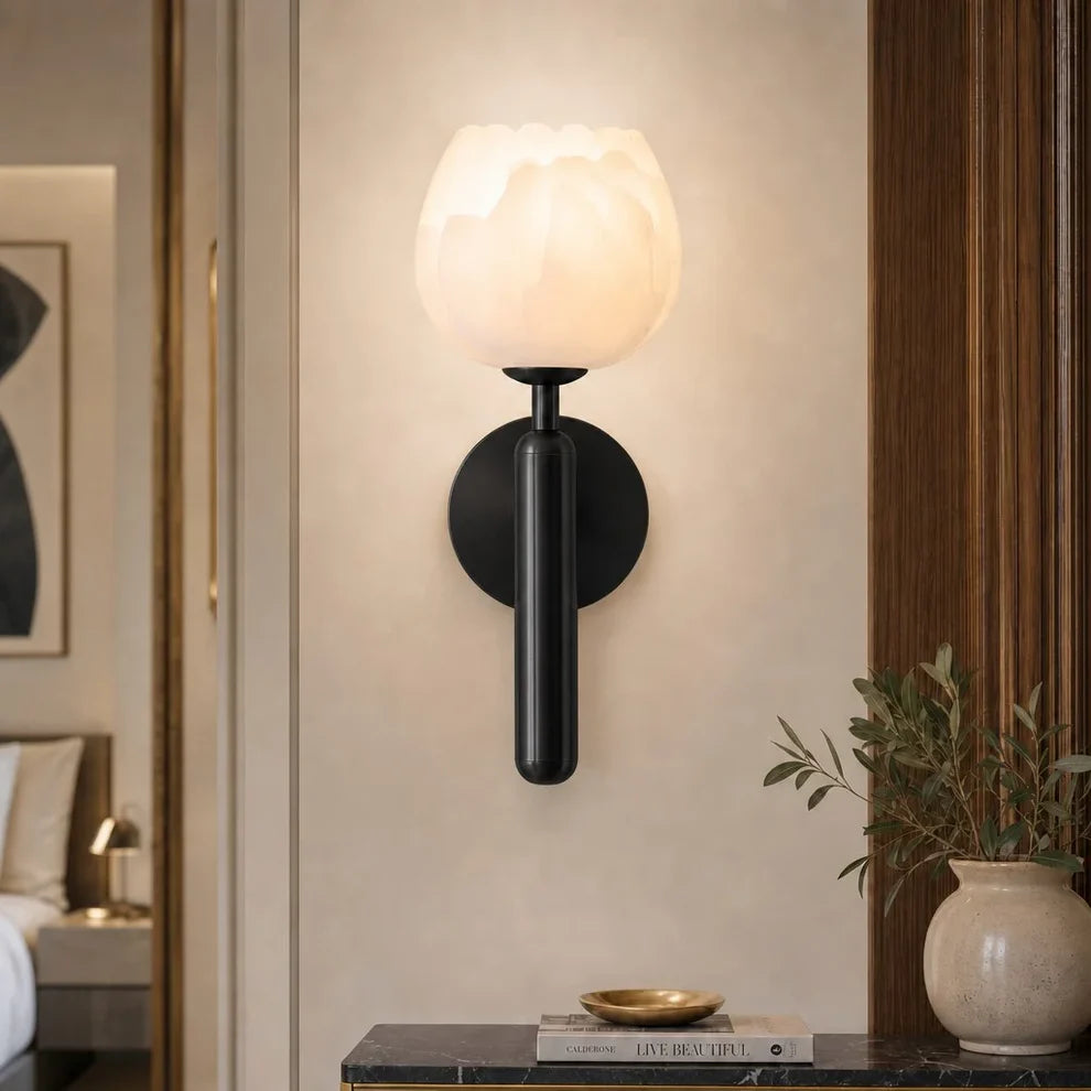 Rosebud Marble™ Wall Lamp
