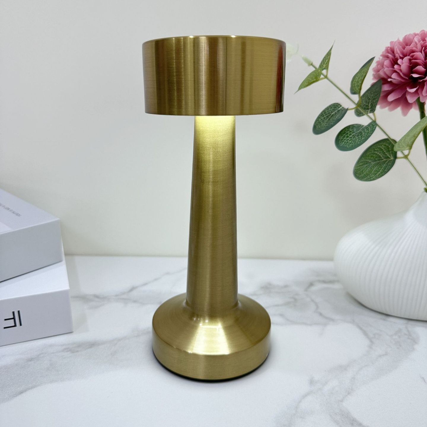 Glow On-the-Go™ Table Lamp