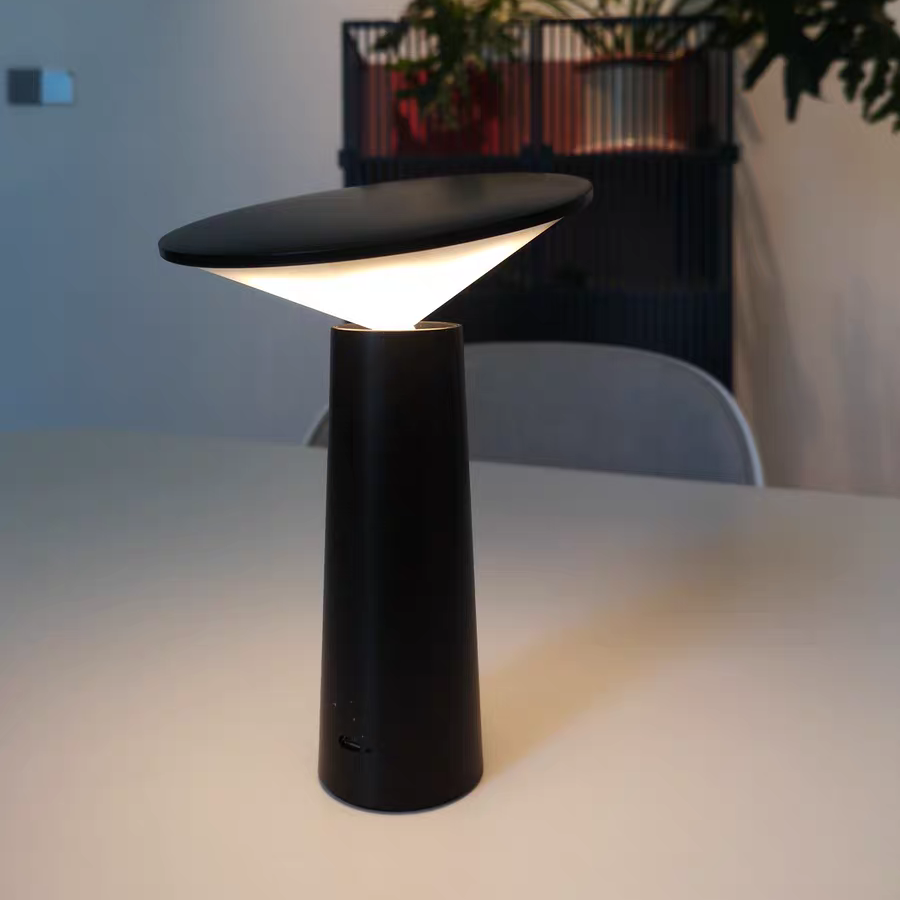 ChicIllume™ Desk Light