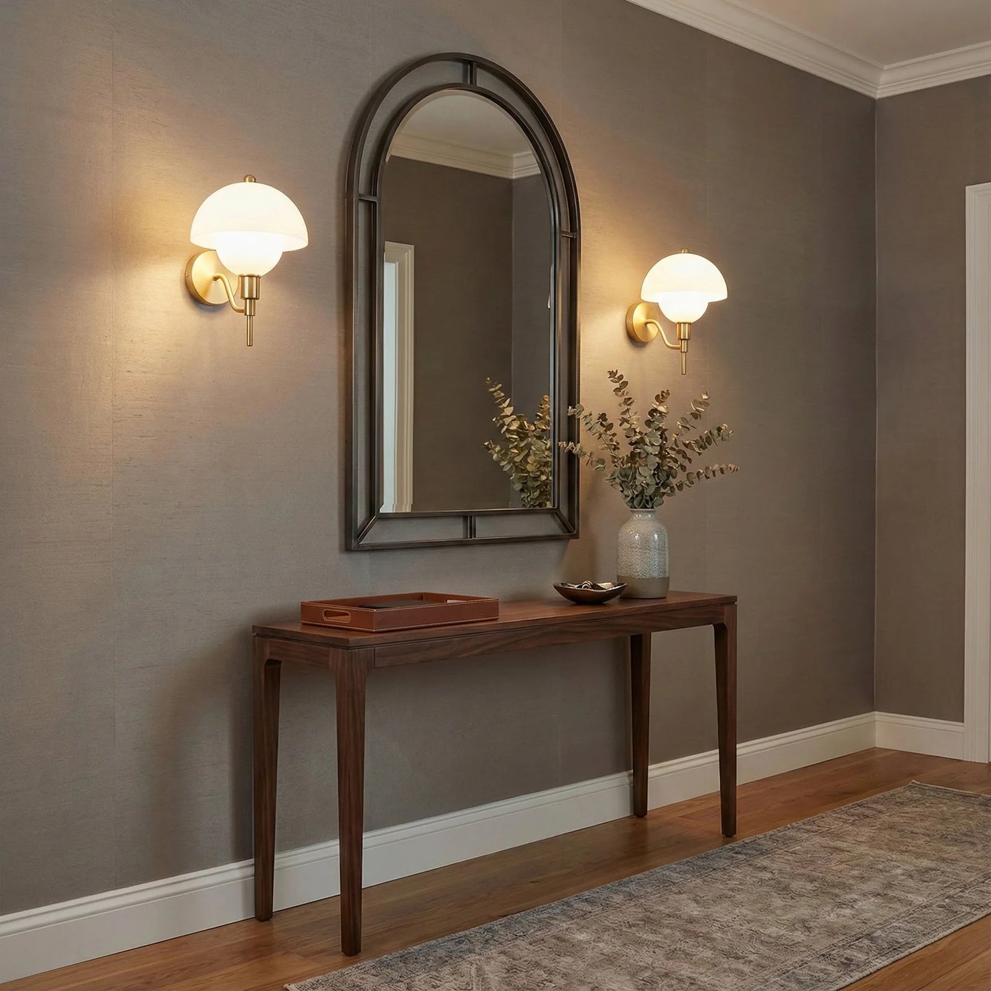 Creamy Cap™ Wall Lamp