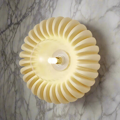 Creamy Blossom™ Wall Light