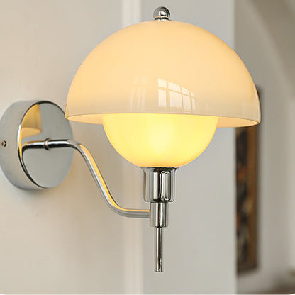 Creamy Cap™ Wall Lamp