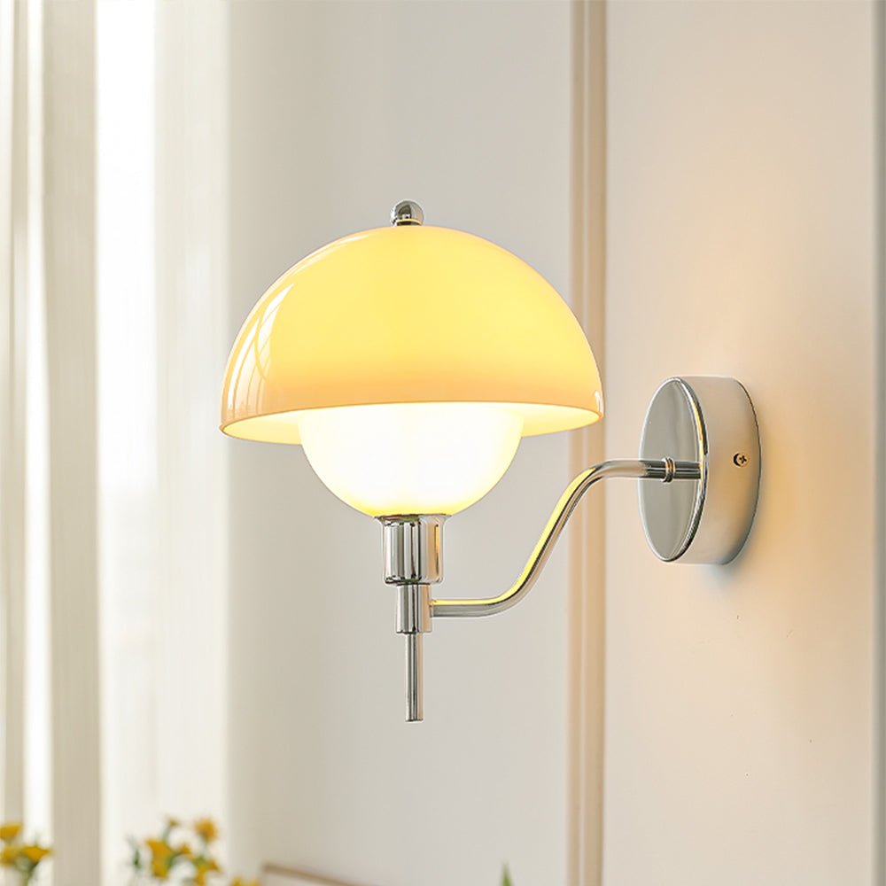 Creamy Cap™ Wall Lamp