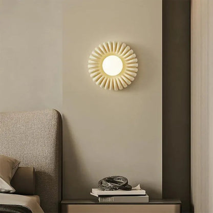 Creamy Blossom™ Wall Light