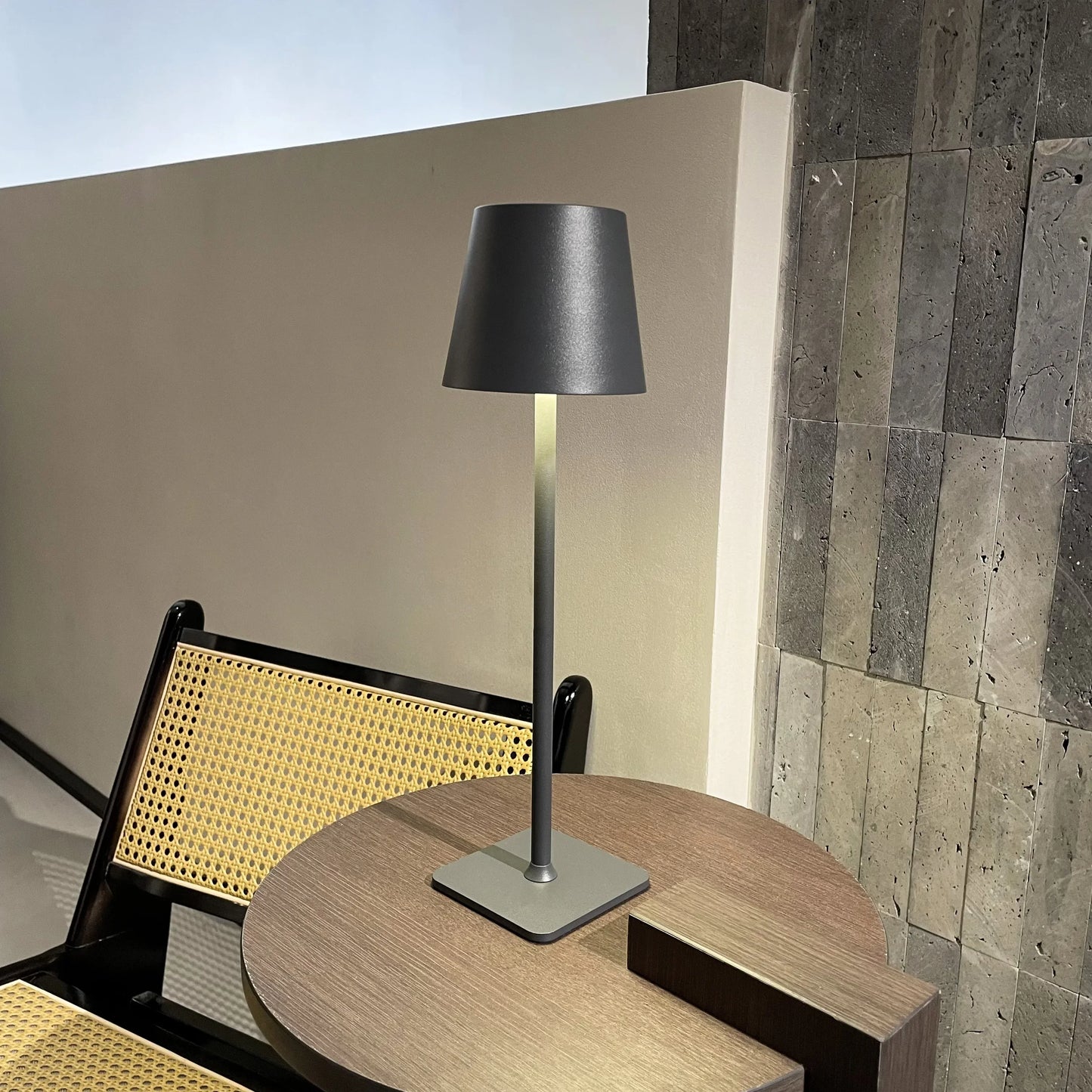 Cordless Radiance™ Table Lamp