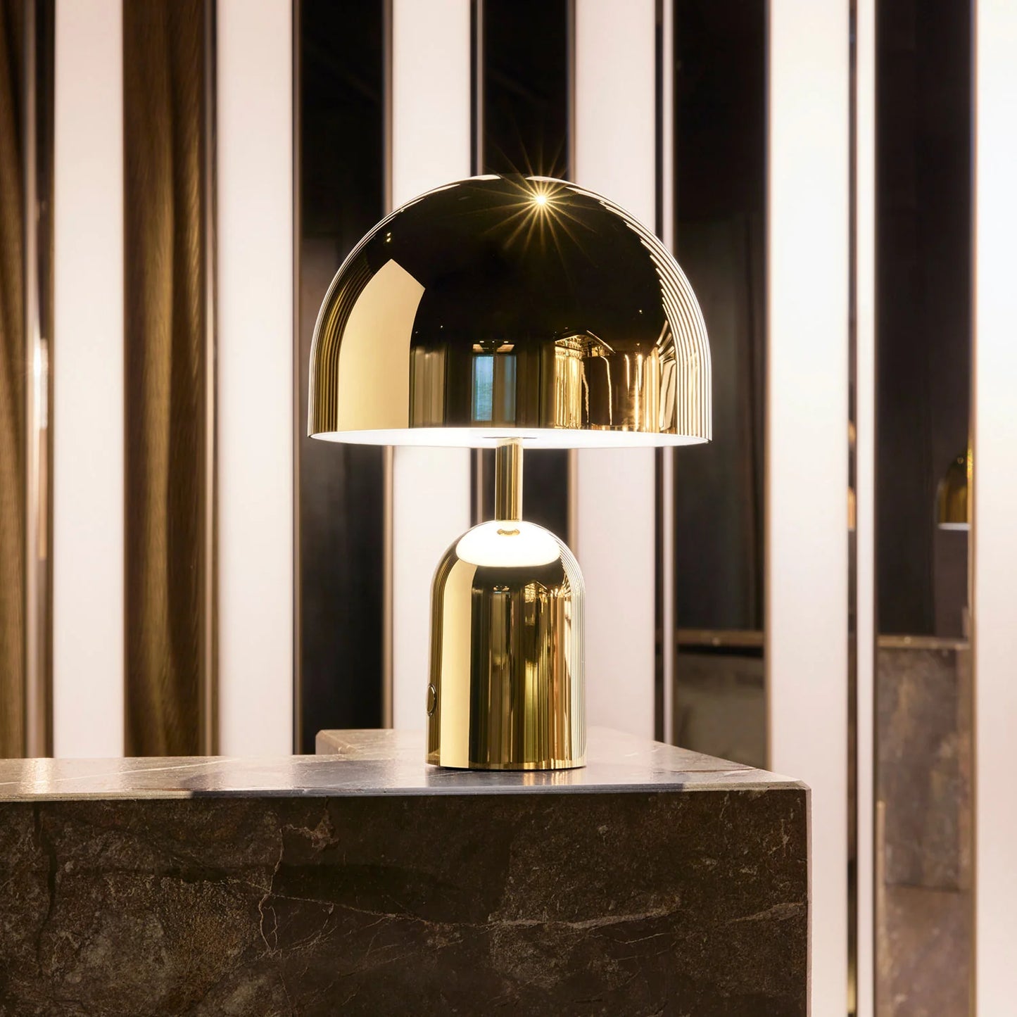 RadiantRoo™ Table Lamp